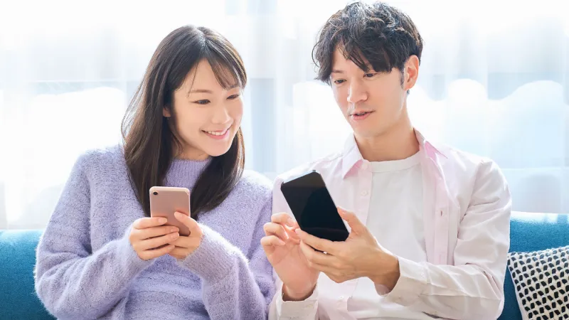 スマートフォンで店舗を探すイメージ